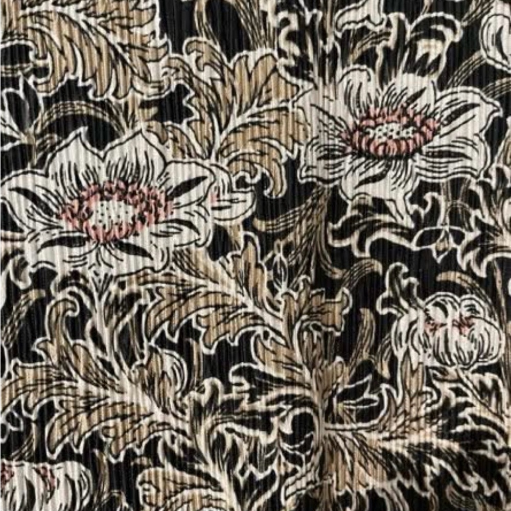 CHICOS BLOOM CRINKLE BODRE BLOUSE CHICOS SIZE 1 WILL FIT MISSES MEDIUM. NWT! - Picture 6 of 6
